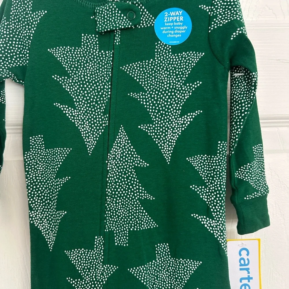 🆕Carter’s Christmas Onesie